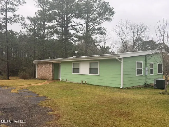 $415,000 | 10452 Highway 11, Poplarville, MS 39470