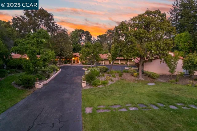 $6,250,000 | 940 Reliez Station Lane, Lafayette, CA 94549