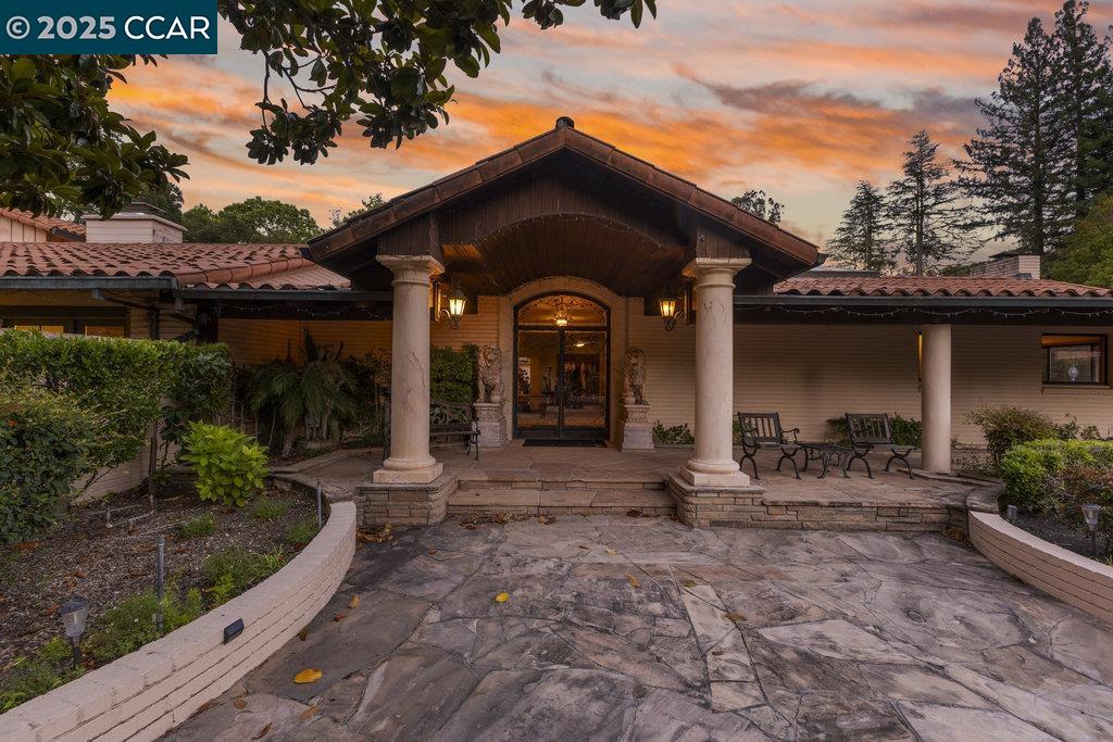 940 Reliez Station Lane Lafayette, CA 94549 - Photo 18 of 53