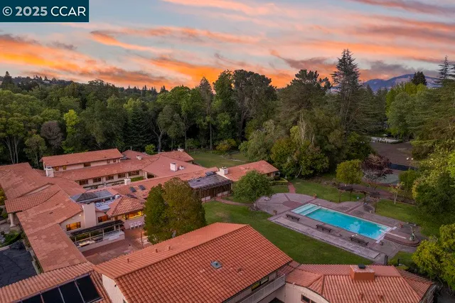 $6,250,000 | 940 Reliez Station Lane, Lafayette, CA 94549