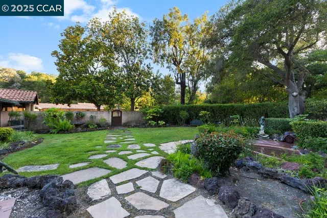 $6,250,000 | 940 Reliez Station Lane, Lafayette, CA 94549