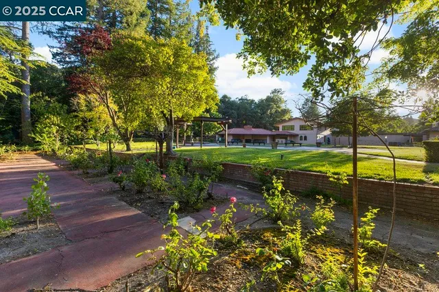 $6,250,000 | 940 Reliez Station Lane, Lafayette, CA 94549