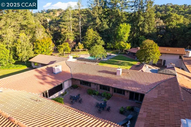 $6,250,000 | 940 Reliez Station Lane, Lafayette, CA 94549