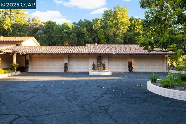 $6,250,000 | 940 Reliez Station Lane, Lafayette, CA 94549