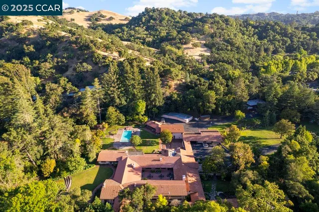 $6,250,000 | 940 Reliez Station Lane, Lafayette, CA 94549