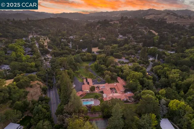 $6,250,000 | 940 Reliez Station Lane, Lafayette, CA 94549