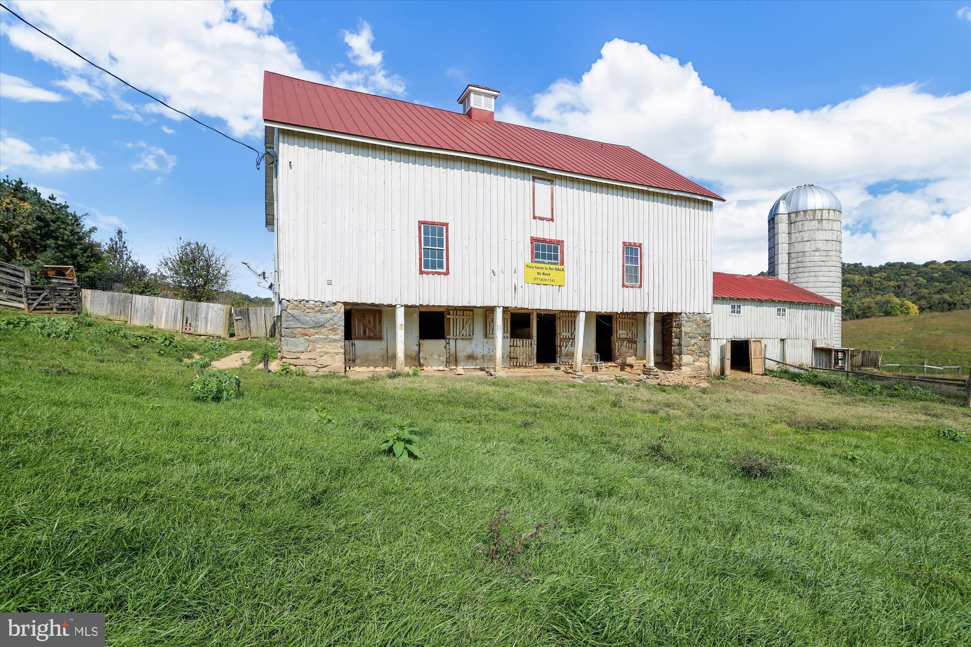 1037 Gap Run Road Paris, VA 20130 - Photo 7 of 35 Gallery Image 7