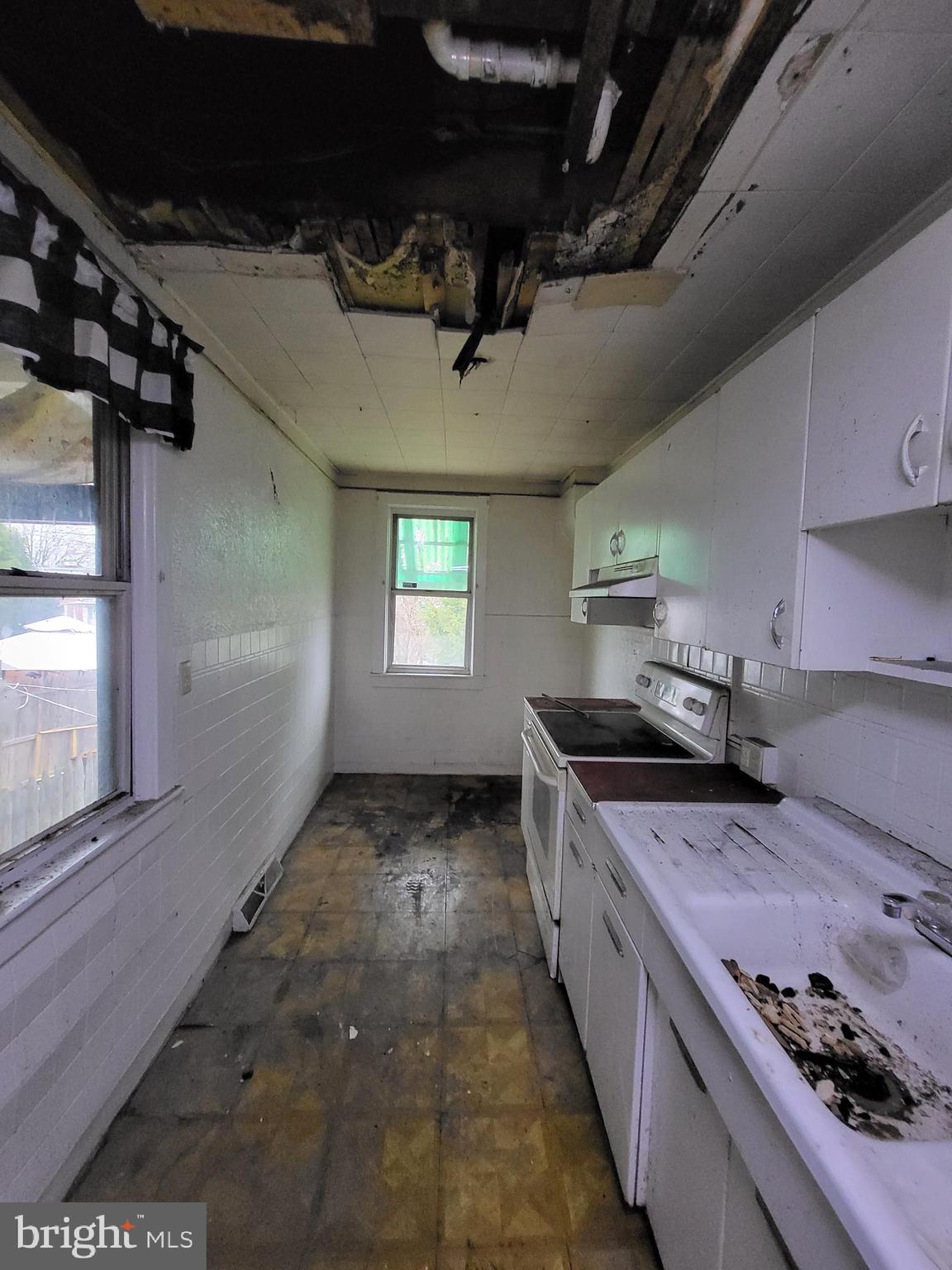 1148 Birch Street Reading, PA 19604 - Photo 4 of 13