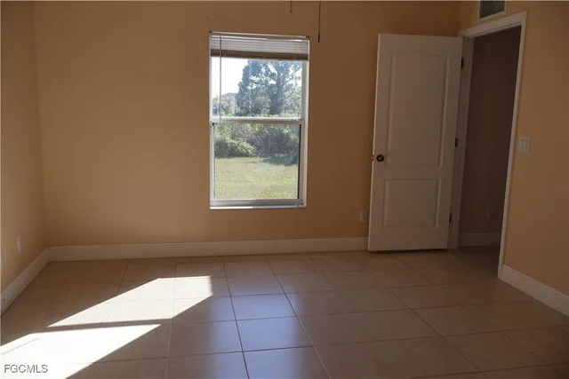 $1,800 | 3805 22nd Street Southwest, Lehigh Acres, FL 33976