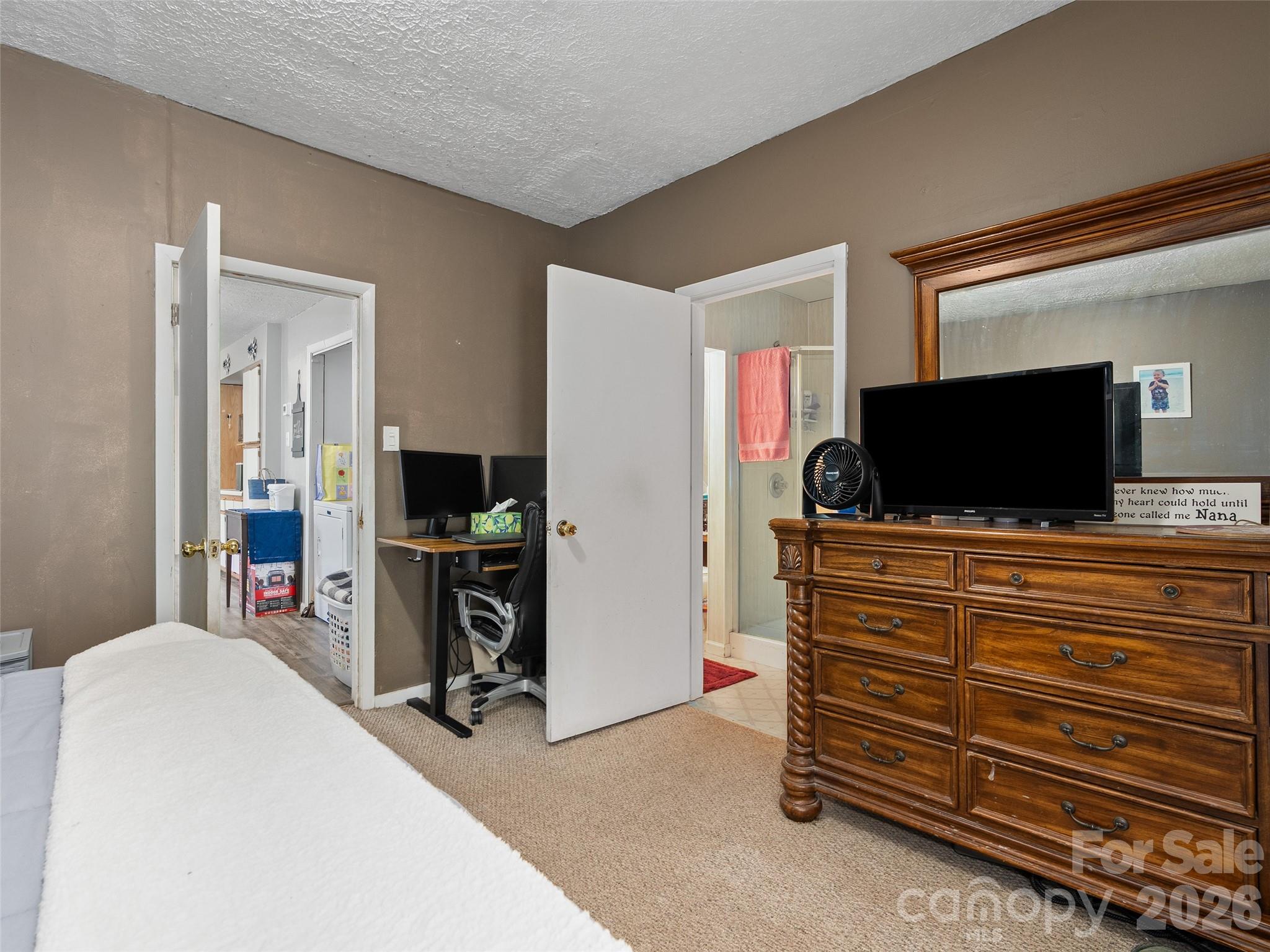 1121 North Canton Road Canton, NC 28716 - Photo 13 of 20