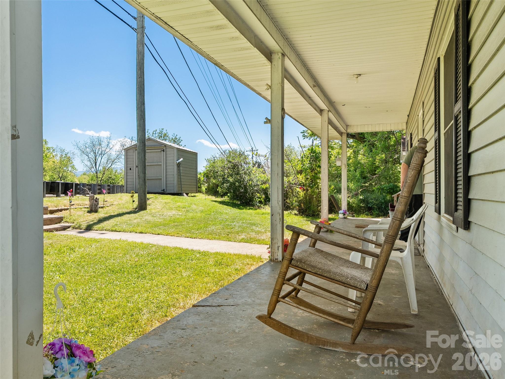 1121 North Canton Road Canton, NC 28716 - Photo 3 of 20