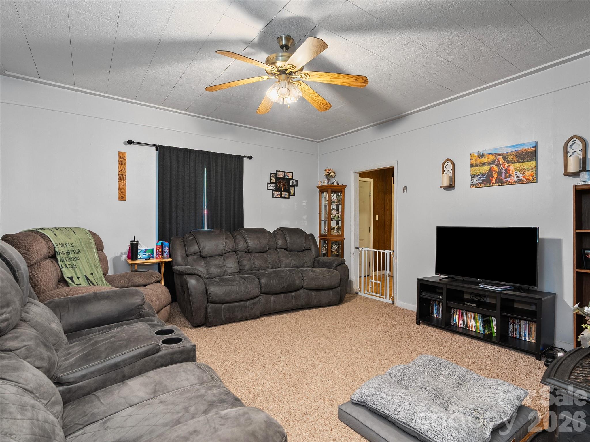 1121 North Canton Road Canton, NC 28716 - Photo 5 of 20