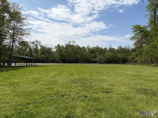 $224,500 | 21967 Waterfront E Drive, Maurepas, LA 70449