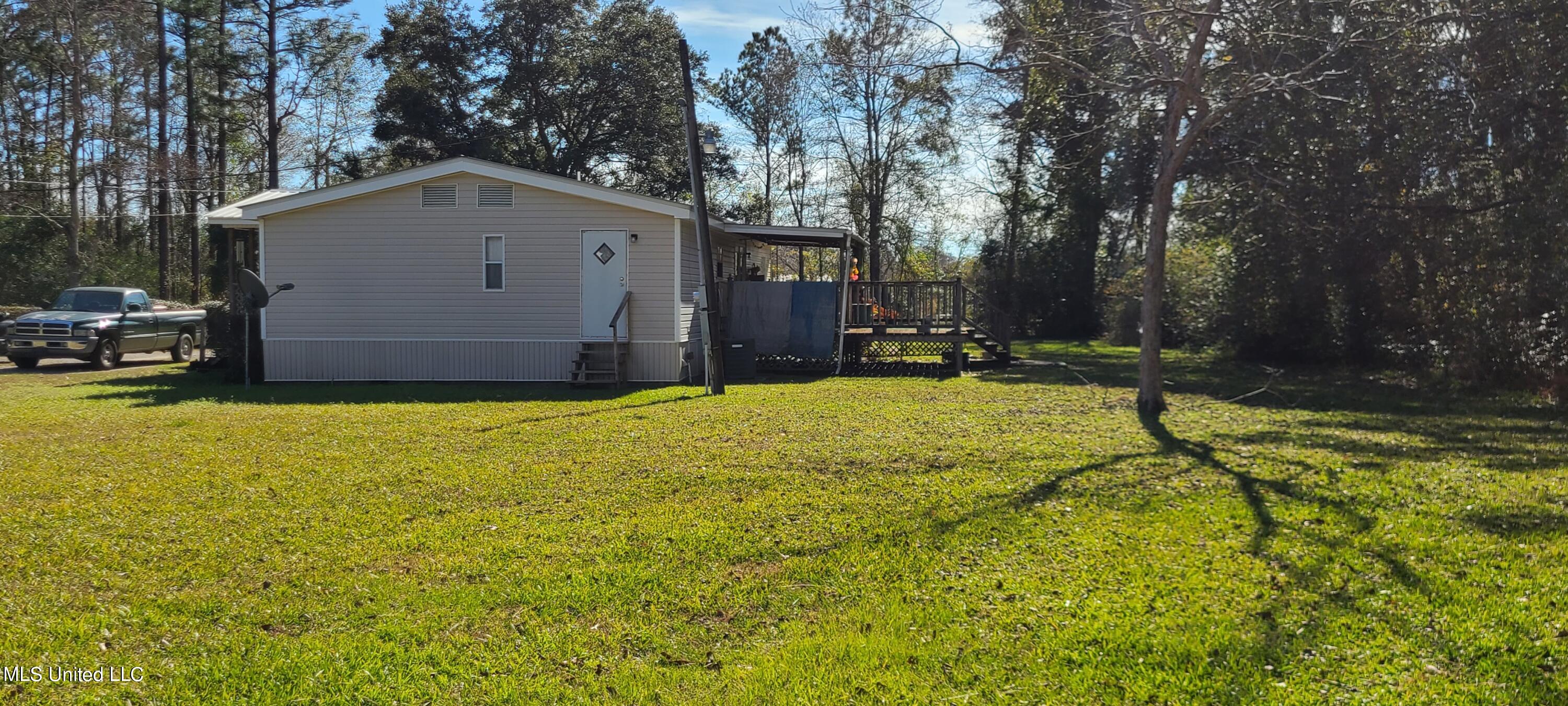 13623 John Clark Road Gulfport, MS 39503 - Photo 2 of 11 20220114_123026