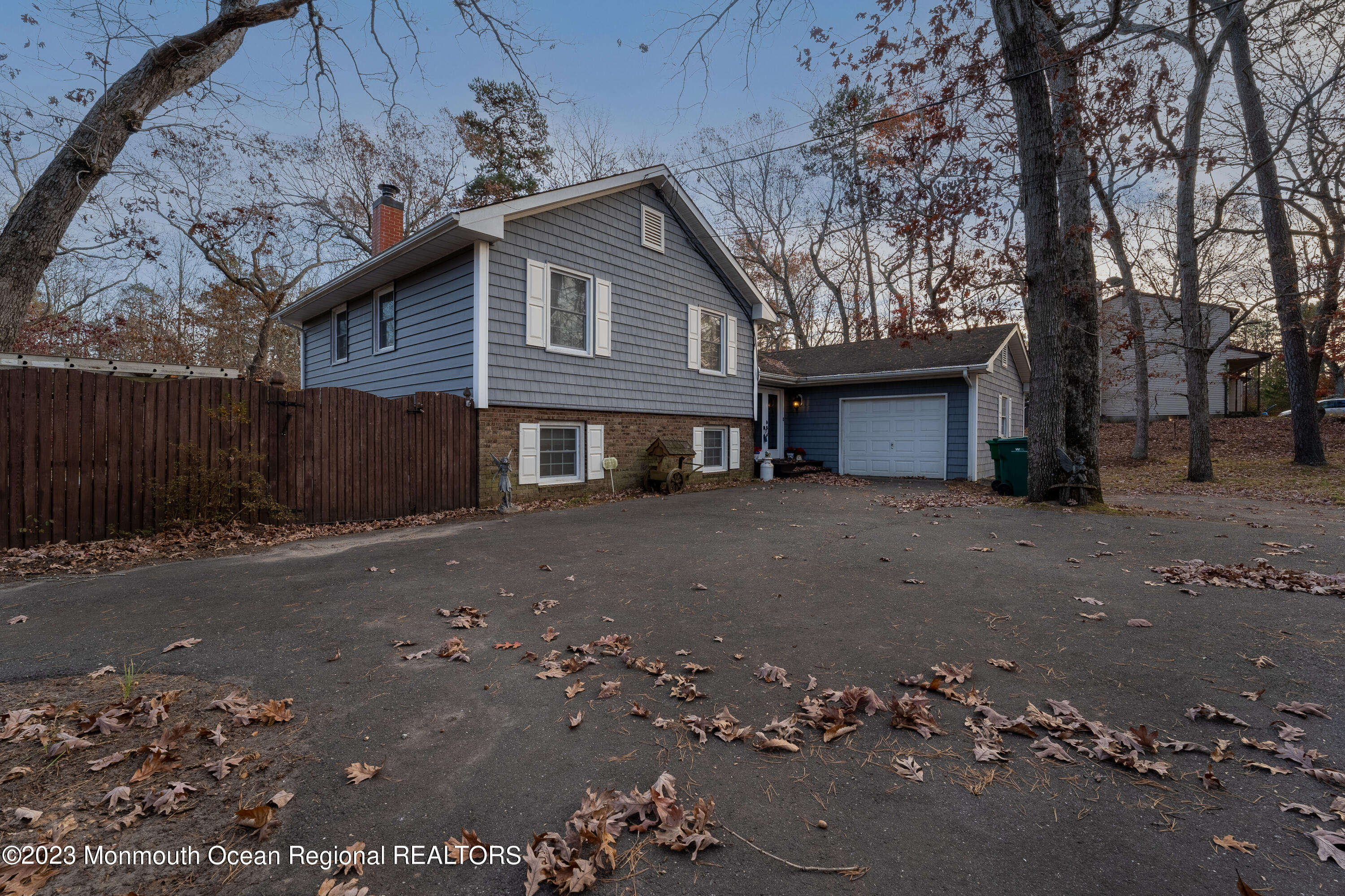 487 Brewers Bridge Road Jackson, NJ 08527 - Photo 3 of 20 a front view of a house with a yard