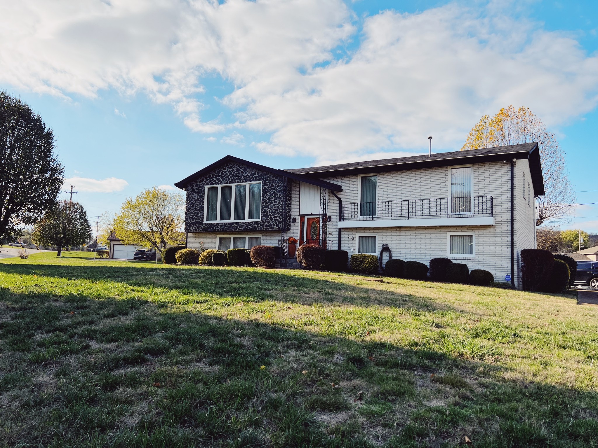 4201 Hallmark Road Nashville, TN 37218 - Photo 2 of 27 Gallery Image 2