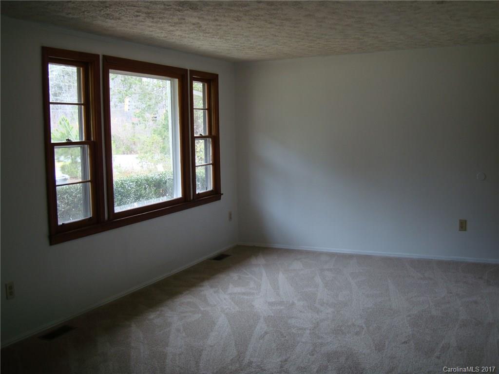 3921 David Cox Road Charlotte, NC 28269 - Photo 6 of 7 Gallery Image 6