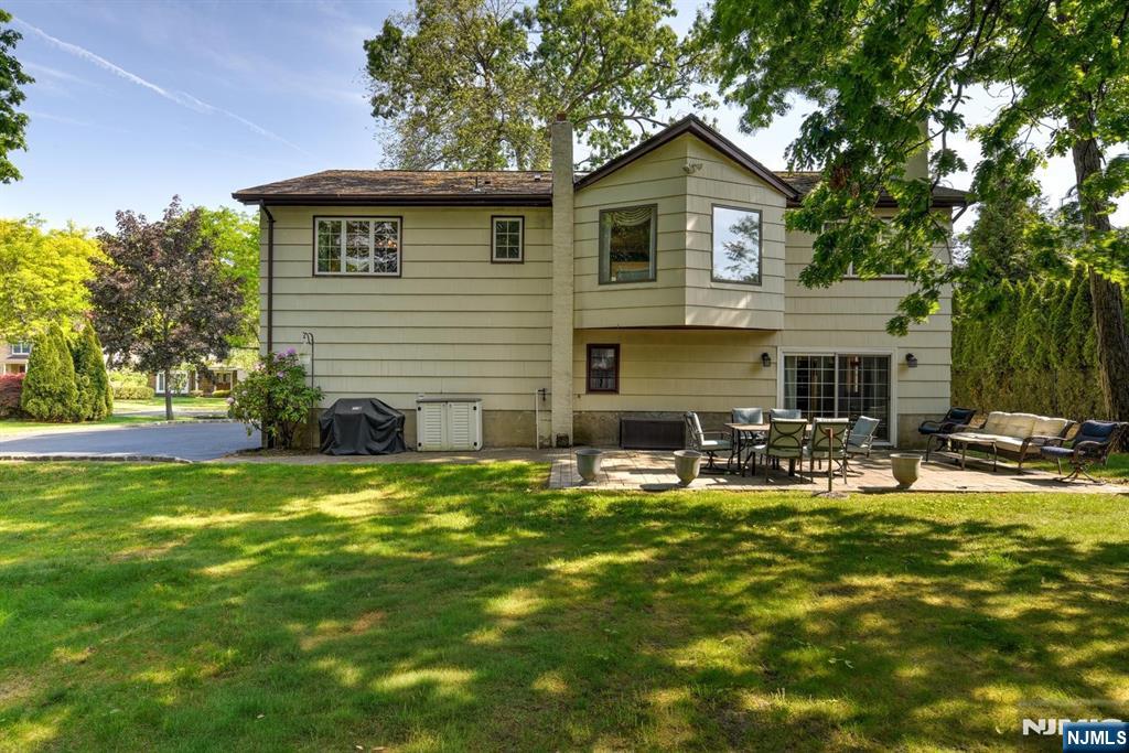 11 Yellow Brick Road Wayne, NJ 07470 - Photo 38 of 41