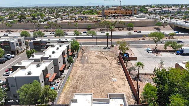 $699,000 | 1272 South Price Road, Unit 80, Tempe, AZ 85281