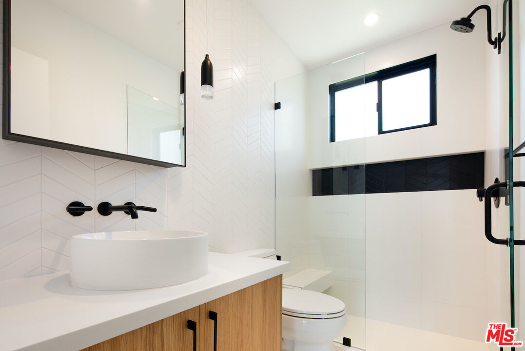 2811 3rd Street, Unit 10 Santa Monica, CA 90405 - Photo 8 of 14