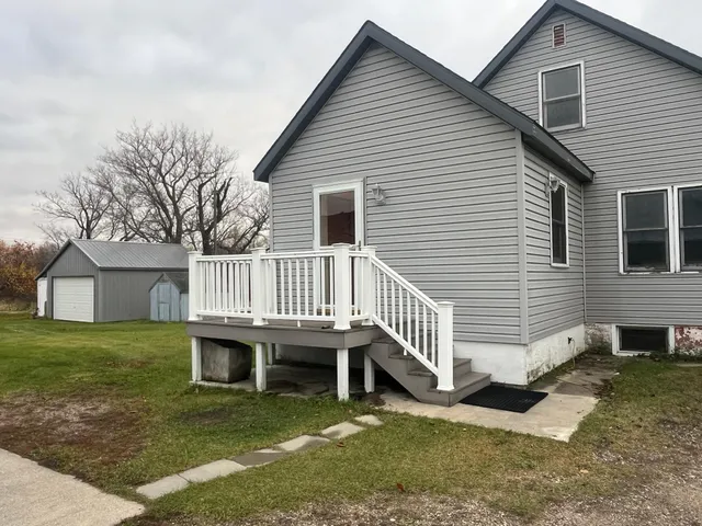 $98,000 | 310 1st Street South, Mentor, MN 56736