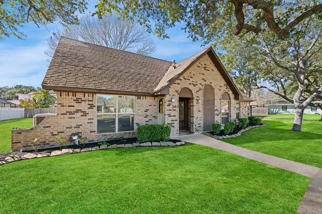 $315,000 | 1412 Briar Lane, Wharton, TX 77488