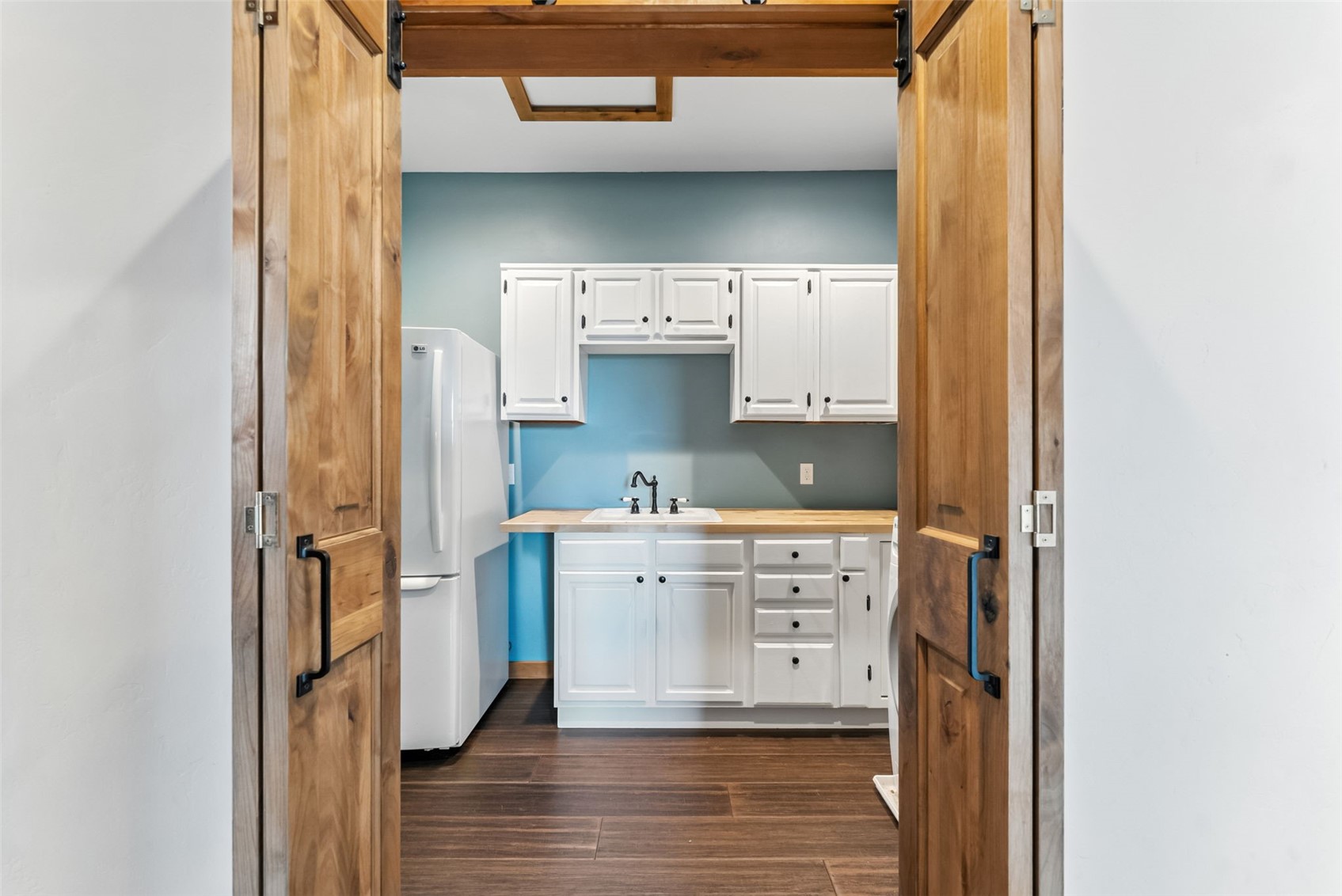 701 Clark Street Fairplay, CO 80440 - Photo 33 of 50 Main Level Laundry Room