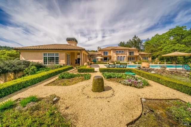 $12,995,000 | 2900 Spring Mountain Road, St. Helena, CA 94574