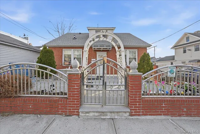 $1,250,000 | 139-72 86th Road | Briarwood