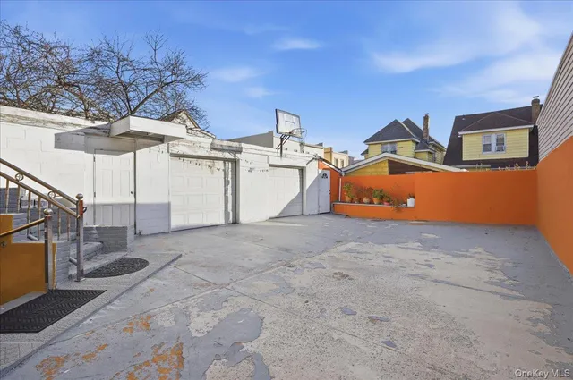 $1,150,000 | 139-72 86th Road | Briarwood