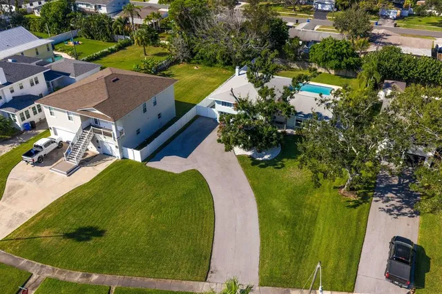 $699,000 | 5500 Venetian Boulevard Northeast, St. Petersburg, FL 33703