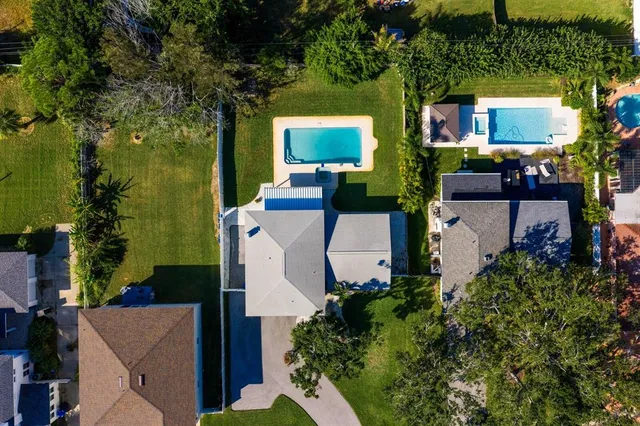 $699,000 | 5500 Venetian Boulevard Northeast, St. Petersburg, FL 33703