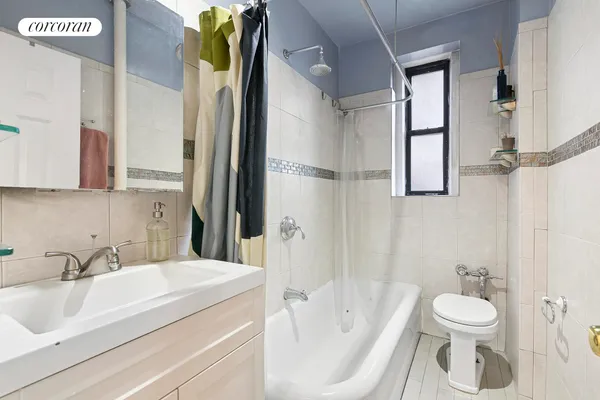 $549,000 | 860 West 181st Street, Unit 8 | Hudson Heights