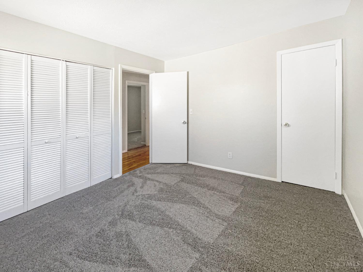 1318 Randomhill Road Cincinnati, OH 45231 - Photo 16 of 24 Gallery Image 16