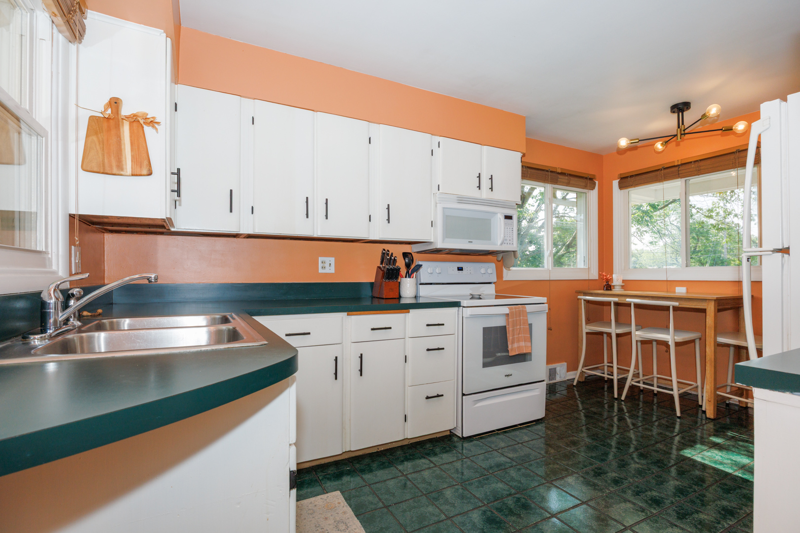 103 North Adelaide Street Normal, IL 61761 - Photo 2 of 42 Gallery Image 2