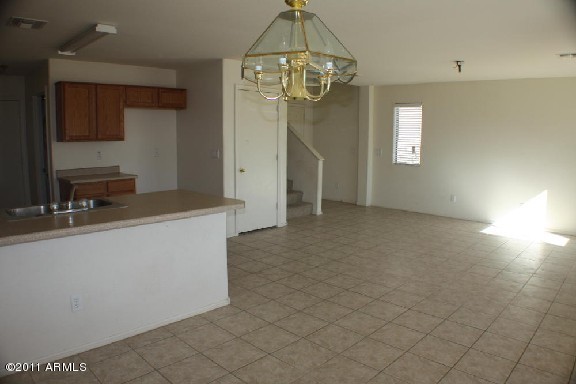 41389 Hopper Drive Maricopa, AZ 85138 - Photo 3 of 6 Living room