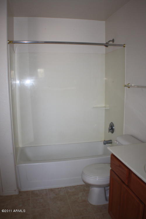 41389 Hopper Drive Maricopa, AZ 85138 - Photo 5 of 6 Master Bathroom