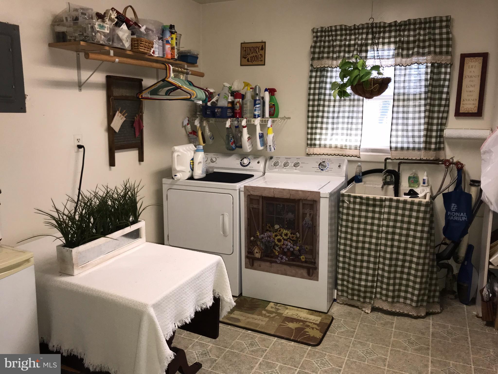 902 Fall Ridge Way Gambrills, MD 21054 - Photo 16 of 28 Utility/Laundry Room