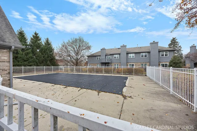 $215,000 | 35 Foxcroft Road, Unit 123, Naperville, IL 60565