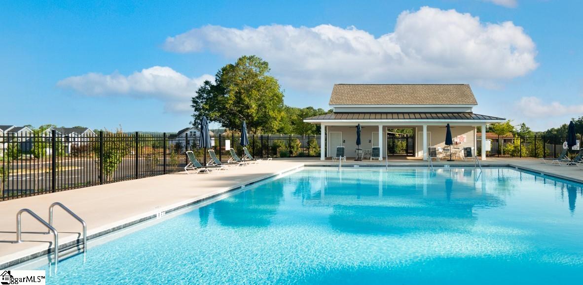 321 Hollenbeck Place, Unit 218D Greenville, SC 29607 - Photo 4 of 5