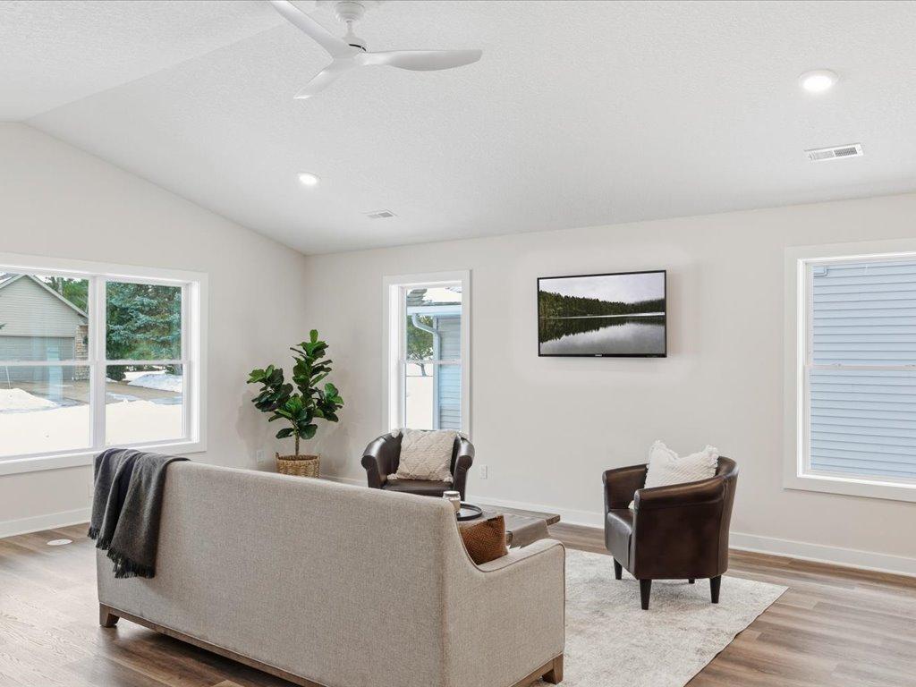 5468 Jericho Road Baxter, MN 56425 - Photo 12 of 30