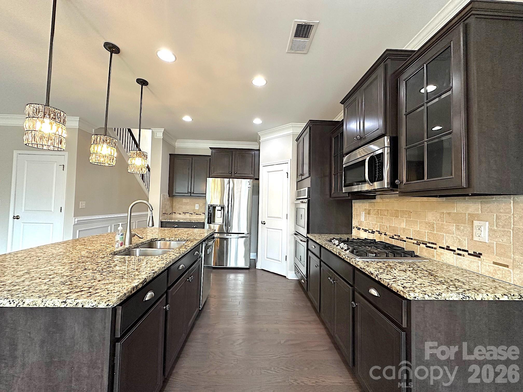 9407 Inverness Bay Road Charlotte, NC 28278 - Photo 7 of 39