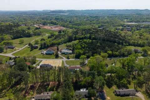 $950,000 | 2221 Castlewood Drive, Franklin, TN 37064
