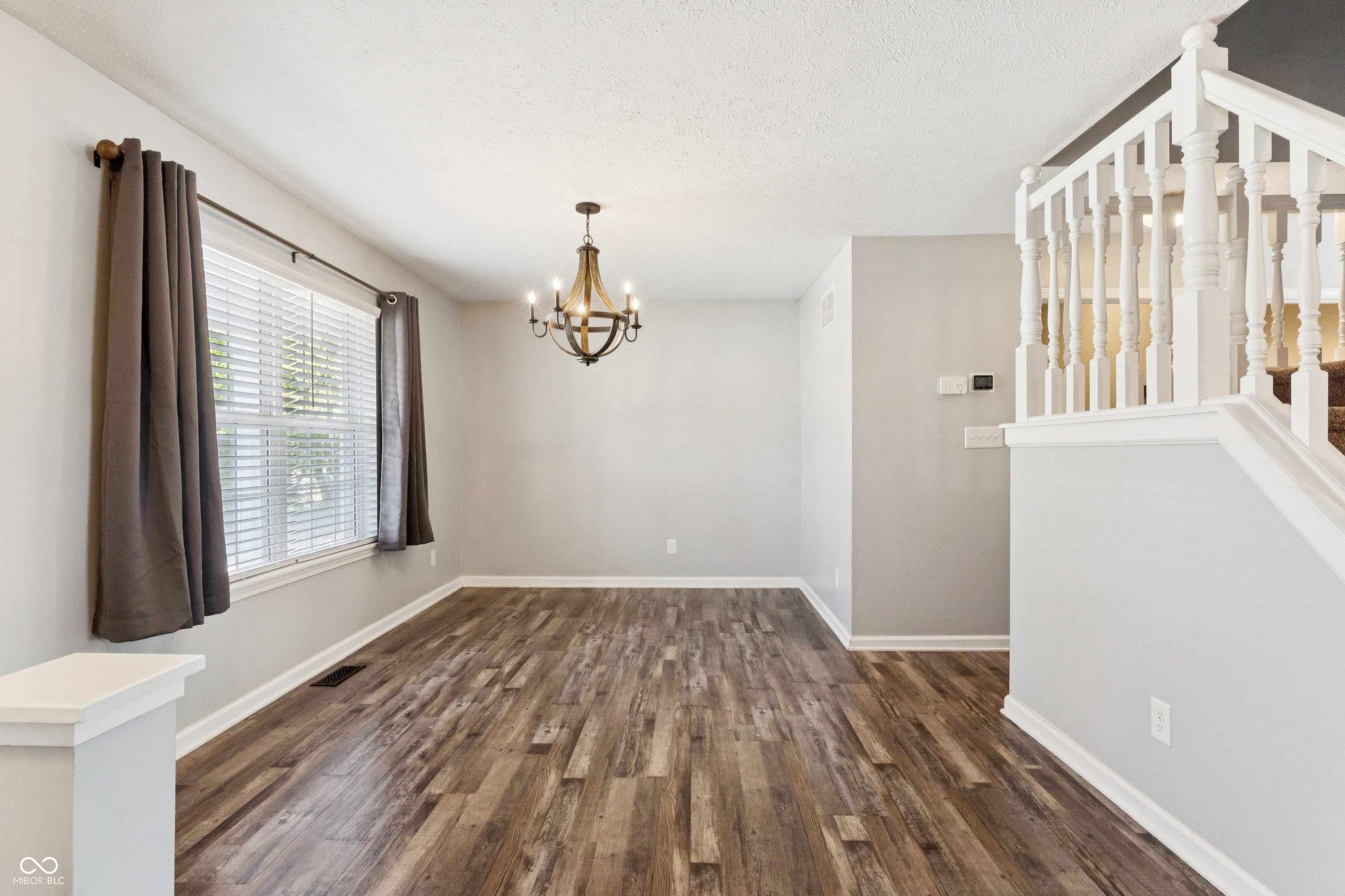 7784 Corsican Circle Avon, IN 46123 - Photo 3 of 26