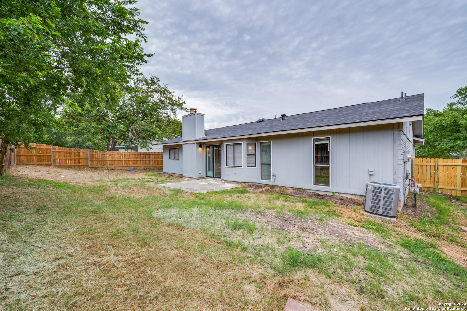 9743 Cylburn Converse, TX 78109 - Photo 23 of 25