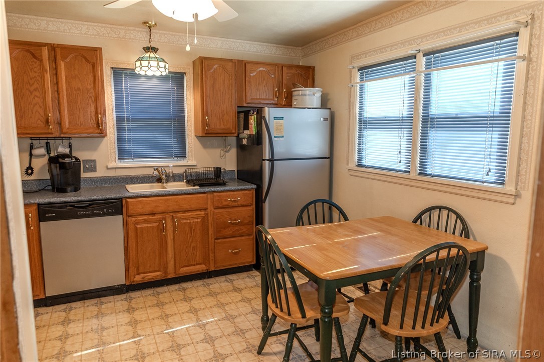45 Howard Street Austin, IN 47102 - Photo 8 of 41