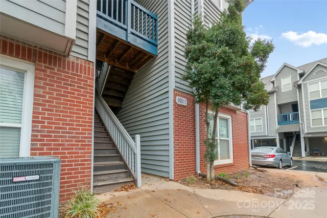 $229,000 | 505 South Graham Street, Unit 2G, Charlotte, NC 28202