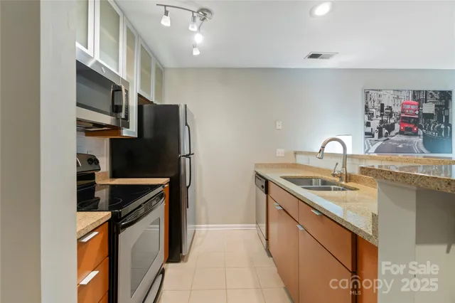 $229,000 | 505 South Graham Street, Unit 2G, Charlotte, NC 28202