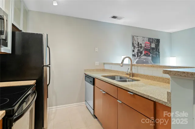 $229,000 | 505 South Graham Street, Unit 2G, Charlotte, NC 28202