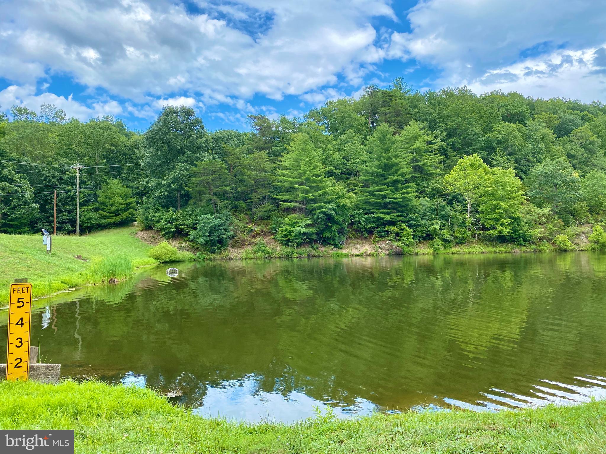 70 Spring Hollow Road Front Royal, VA 22630 - Photo 6 of 38 Shenandoah Farms Amenities: Lake of the Clouds